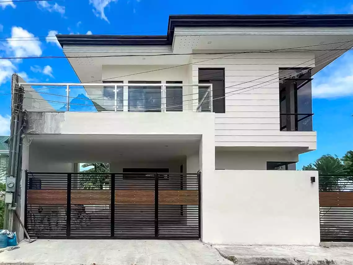 NEWLY BUILT 4 BEDROOM HOUSE FOR SALE IN CORONA DELMAR - photo 2