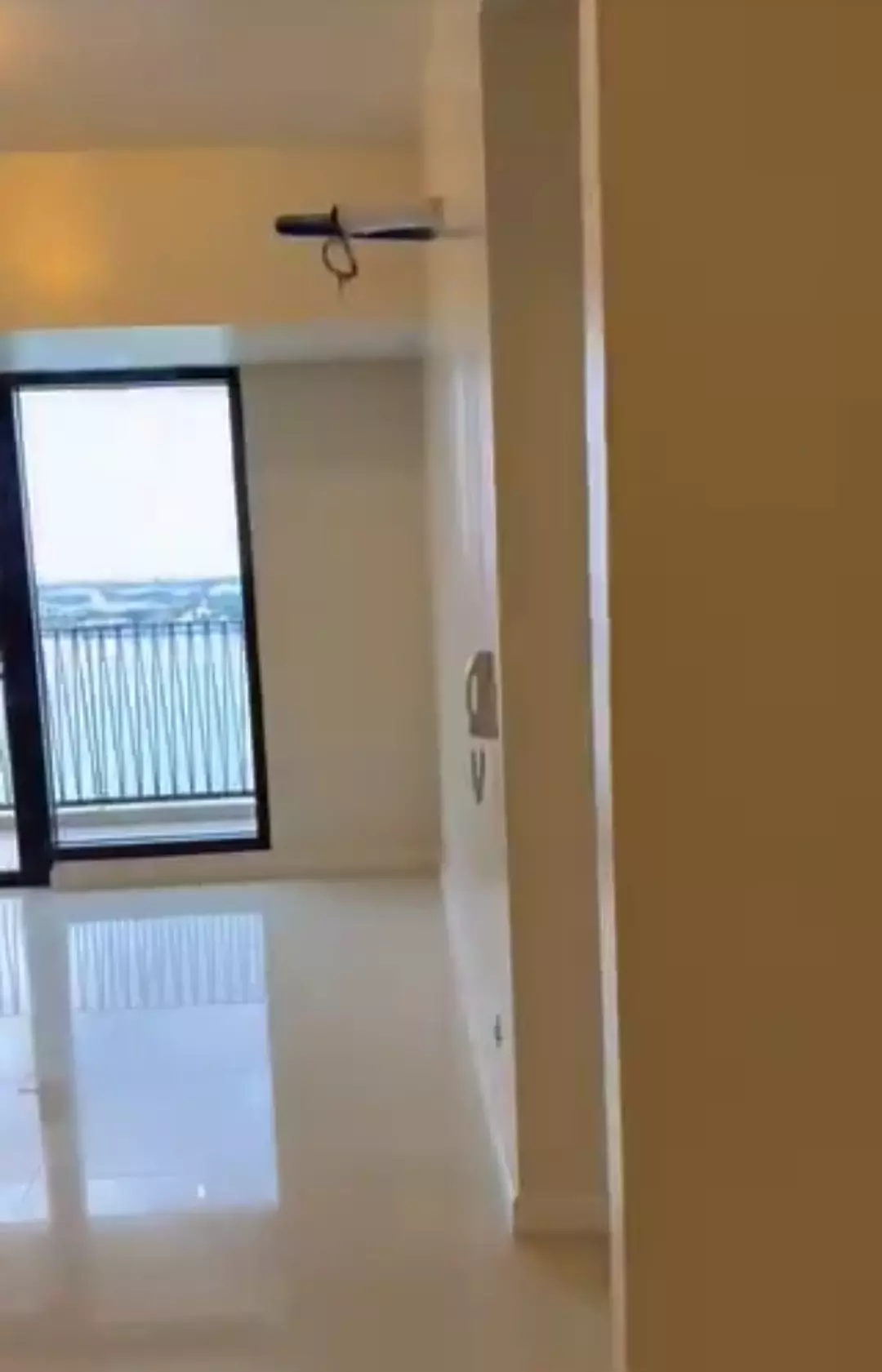 2 Bedroom Mandani Bay Tower 1 for Sale — 2 Bedrooms in F.E. Zuellig Avenue, Mandaue City, Philippines — Photo 5