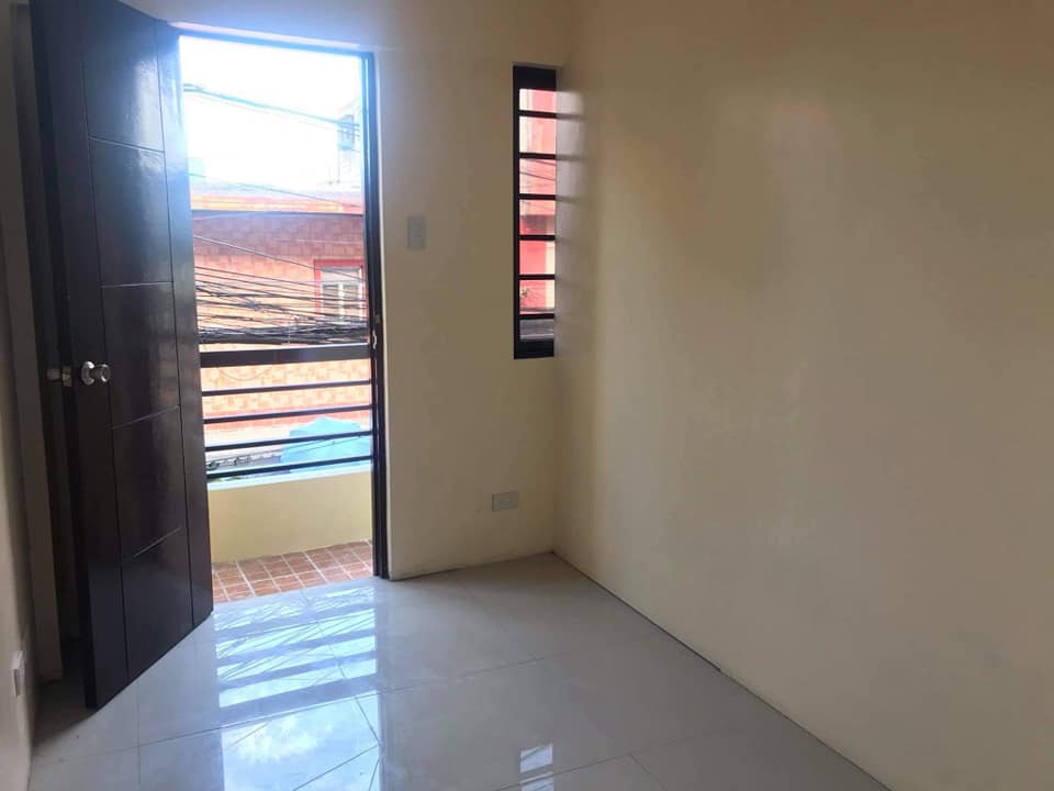 HOUSE AND LOT FOR SALE IN MANDALUYONG, CITY — House and Lot in Mandaluyong, Metro Manila, Philippines — Photo 6