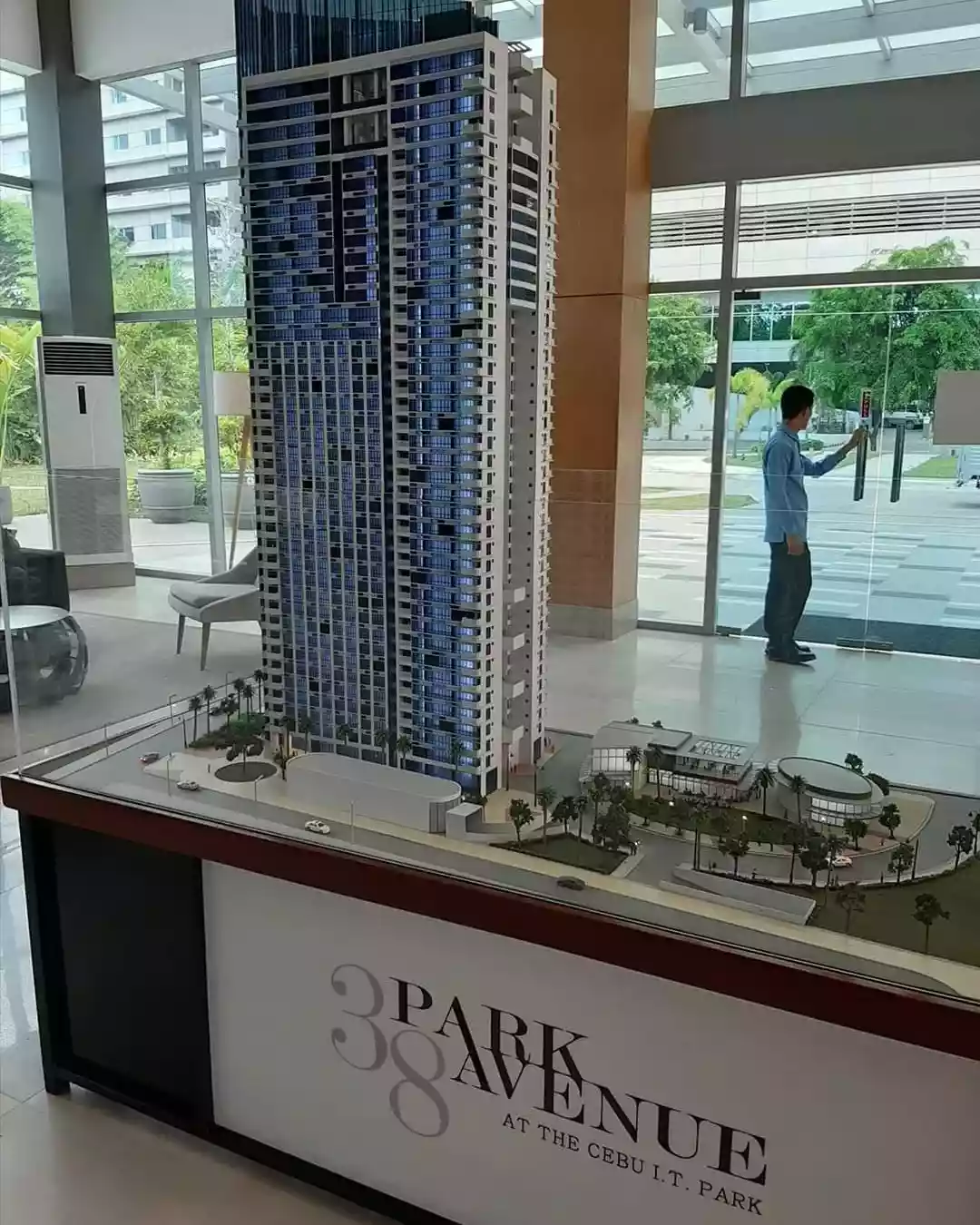 RUSH SALE! SAVE Php 1 Million! Ready to Occupy Condominium, 38 Park Avenue Studio Unit (24sqm) at Php4.3M cash,  Current price of a Studio Unit now is Php5.3M.   Located in Cebu IT Park!  PM me now!