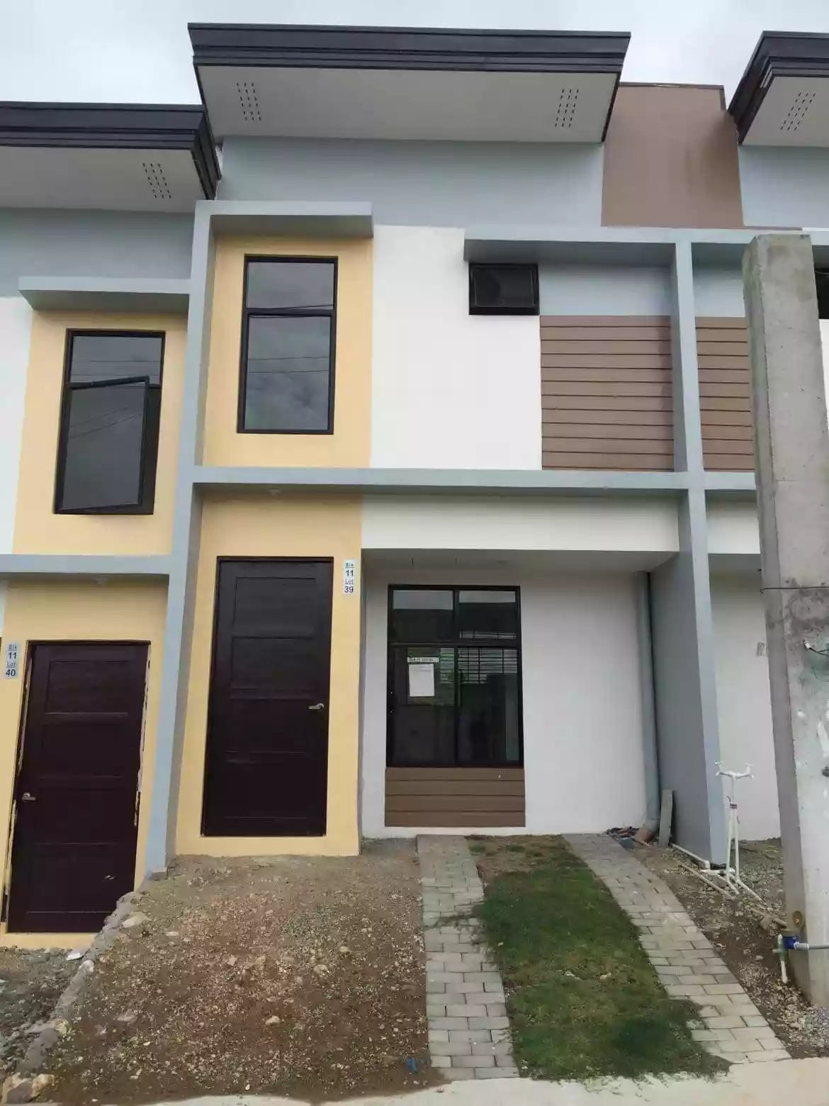 Townhouse for sale in casa mira linao cebu - photo 3