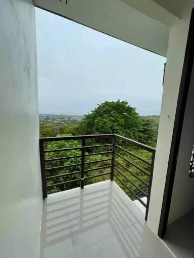 Casa Mira Linao for assume with flexible payment terms