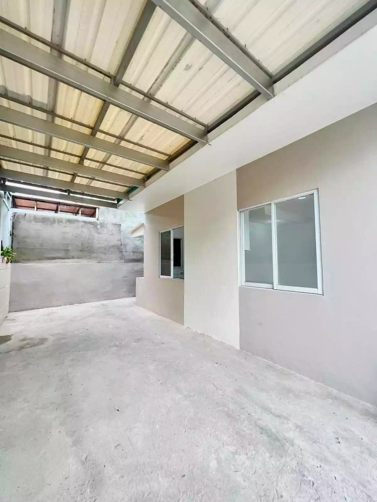 Open photo 12 of 13 — FOR RENT!!! NEWLY PAINTED 2 STOREY SINGLE DETACHED!!