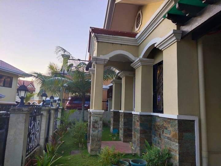 Very rush sale house n lot — House and Lot in Consolacion, Cebu, Philippines — Photo 3