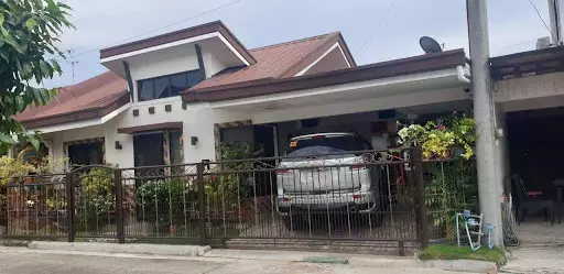 Single  in attached Minglanilla for sale 
