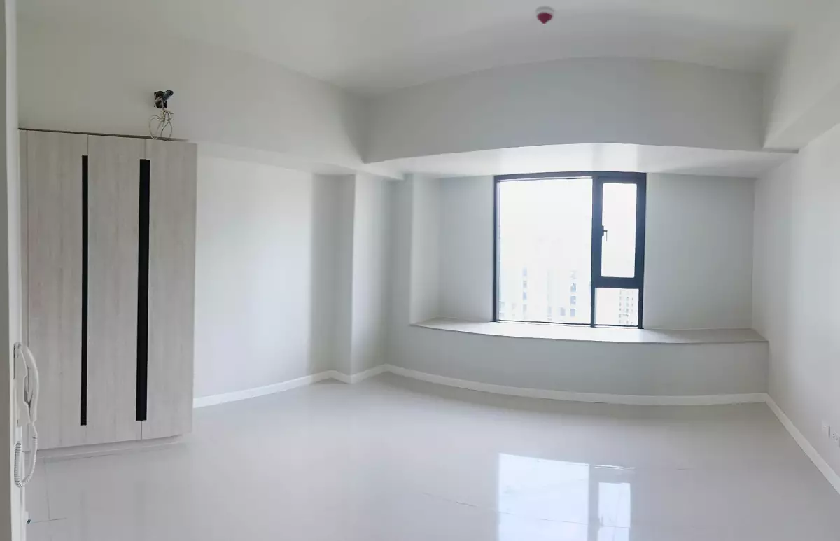 Studio Condo Unit RFO in Mandani Bay, Mandaue City - photo 5