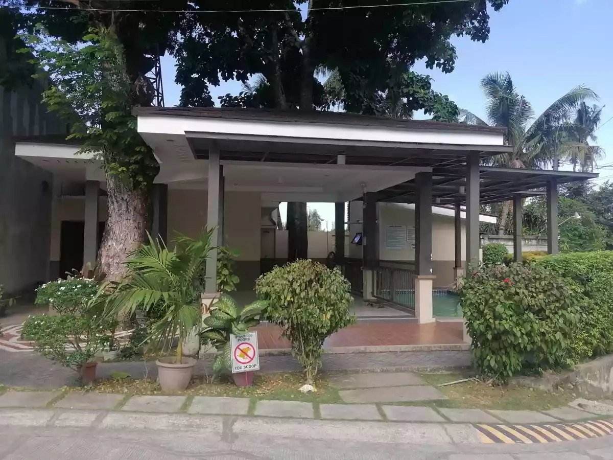 House and lot for Sale - photo 7