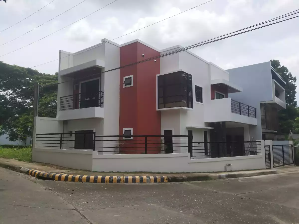 House and lot - photo 2