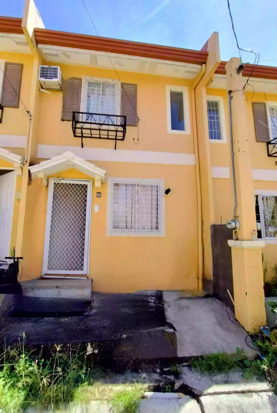 HOUSE AND LOT FOR SALE