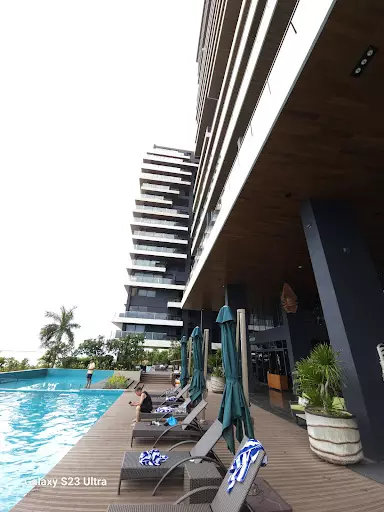 For Rent Studio Unit with Balcony in The Reef Mactan Island Cebu — Studio in Cebu, Dapdap, Lapu-Lapu City — Photo 3
