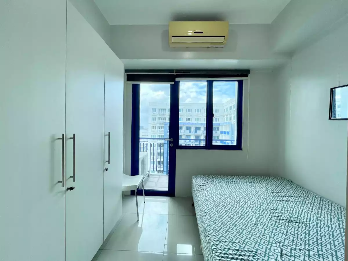 SEA RESIDENCES COMBINED UNIT WITH BALCONY FOR RENT    - photo 4