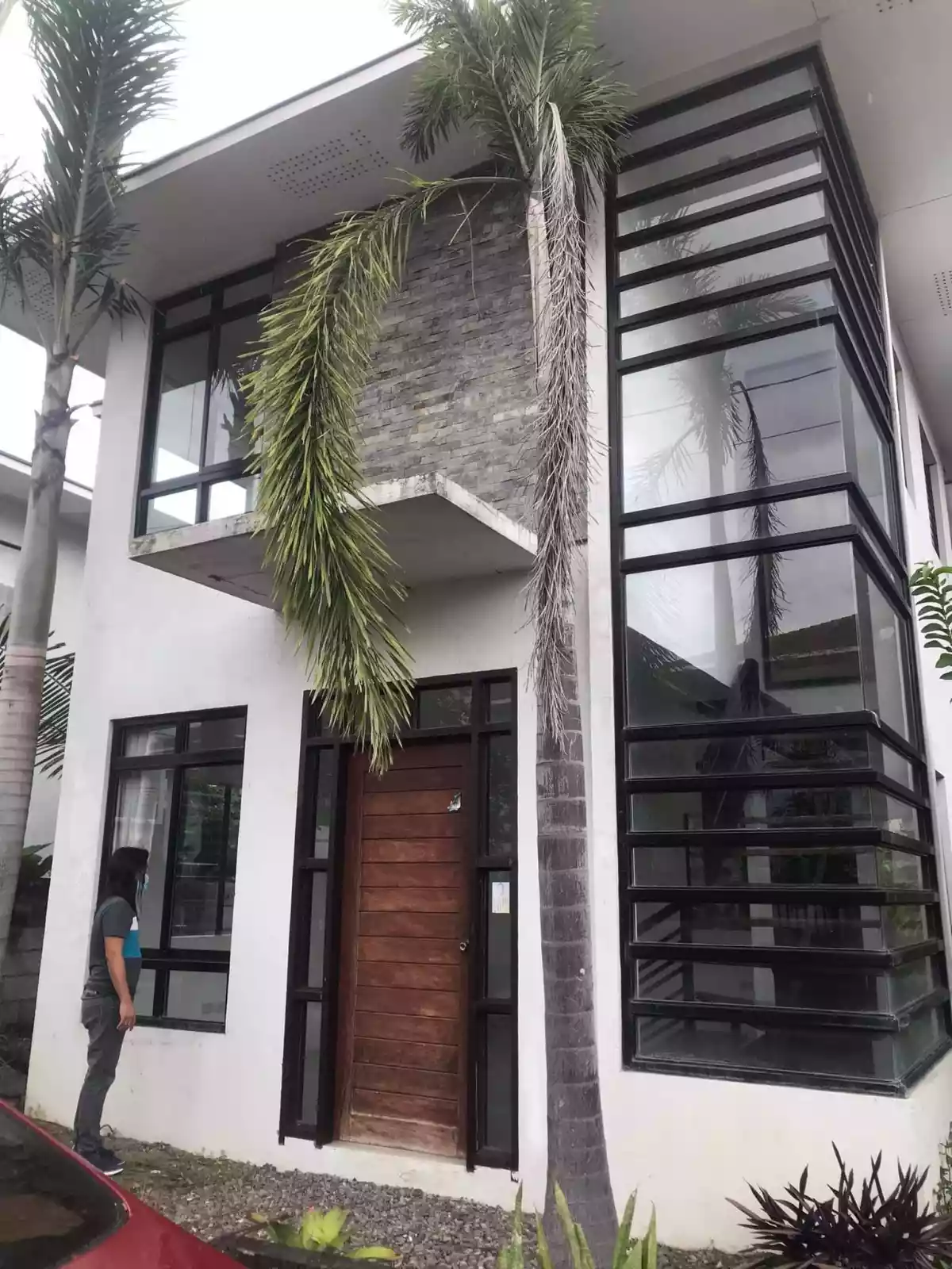 Beautiful house in Akina Tangub — House and Lot in Araneta Avenue, Bacolod, Negros Occidental — Photo 2