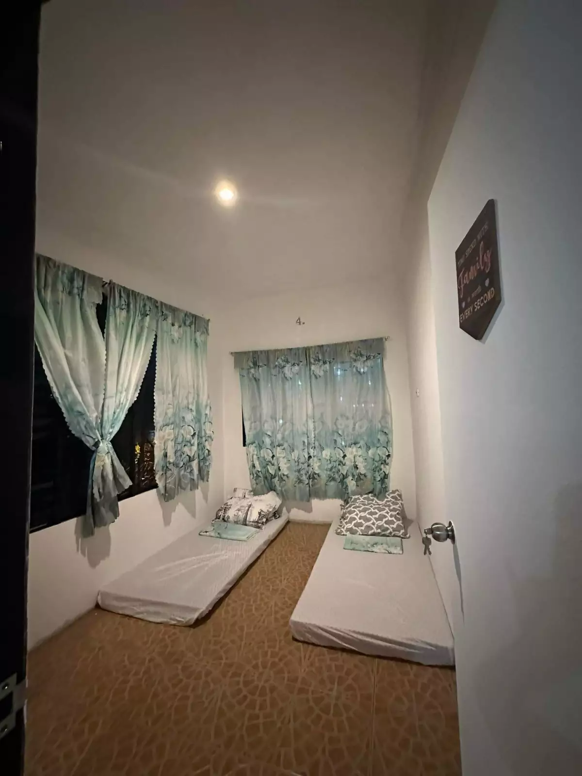 HOUSE & LOT FOR SALE- HIPODROMO — House and Lot in Cebu City, Cebu, Philippines — Photo 6