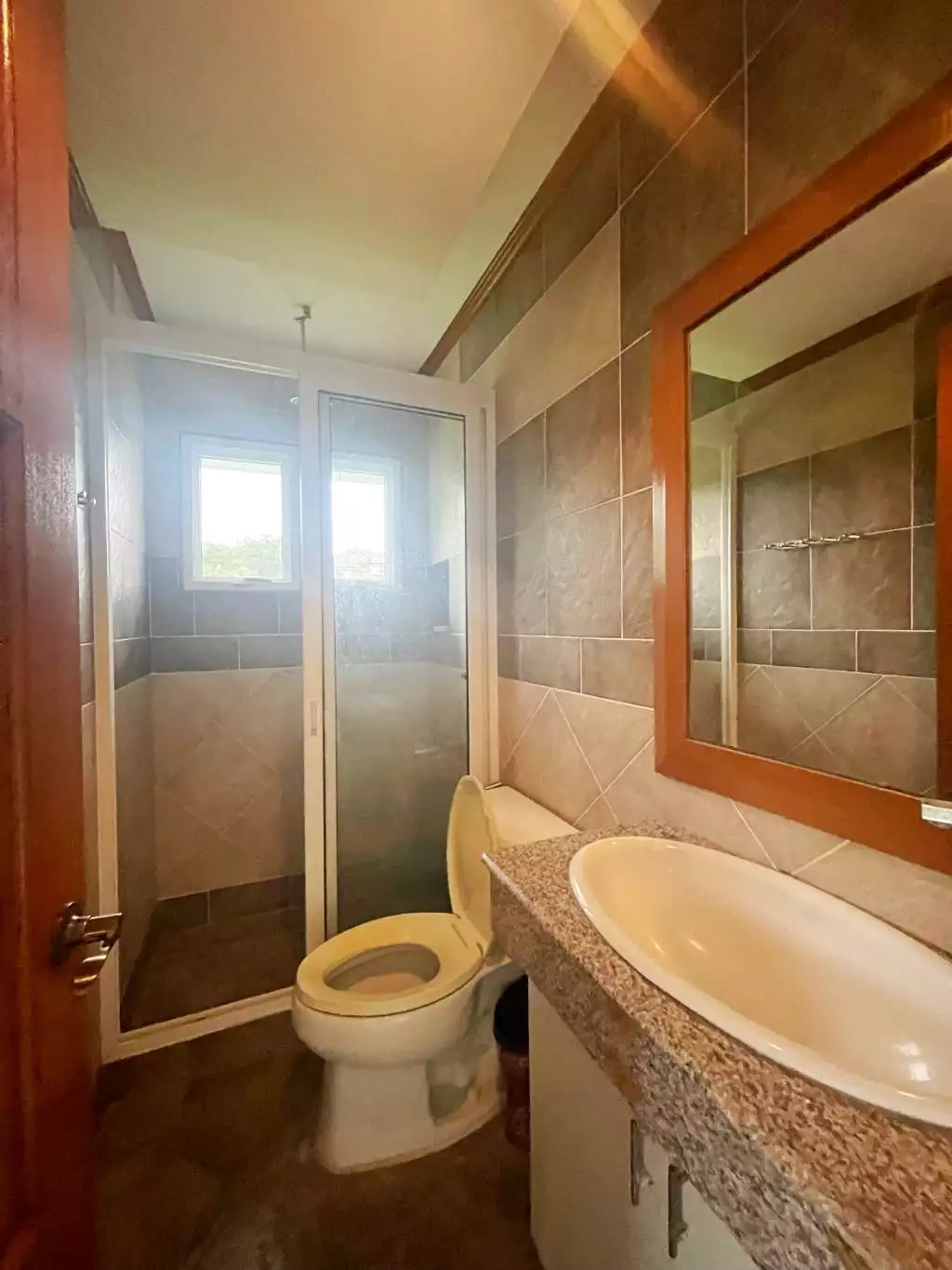 Open photo 20 of 21 — Impressive Taal View House and Lot for sale in Canyon Woods, Tagaytay!