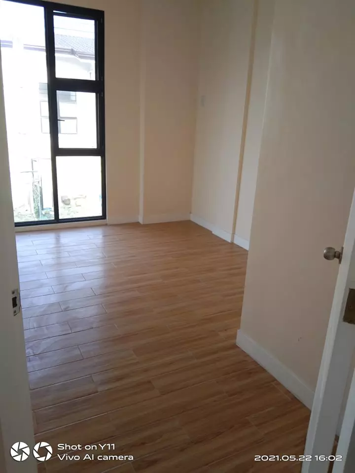 Open photo 12 of 21 — For RENT/ FOR ASSUME 3 BEDROOM CORNER UNIT ALBERLYN TALISAY CEBU READYTO MOVE IN 