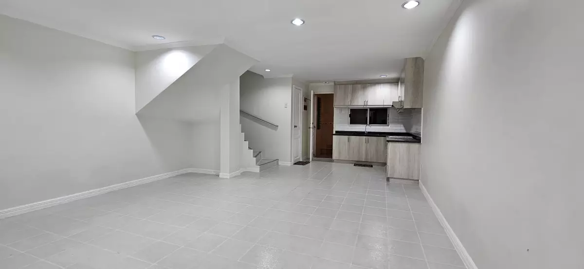 FOR SALE House and Lot Beside Avida Tower Riala - photo 5