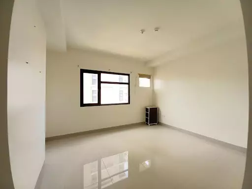 Unfurnished Studio with Parking