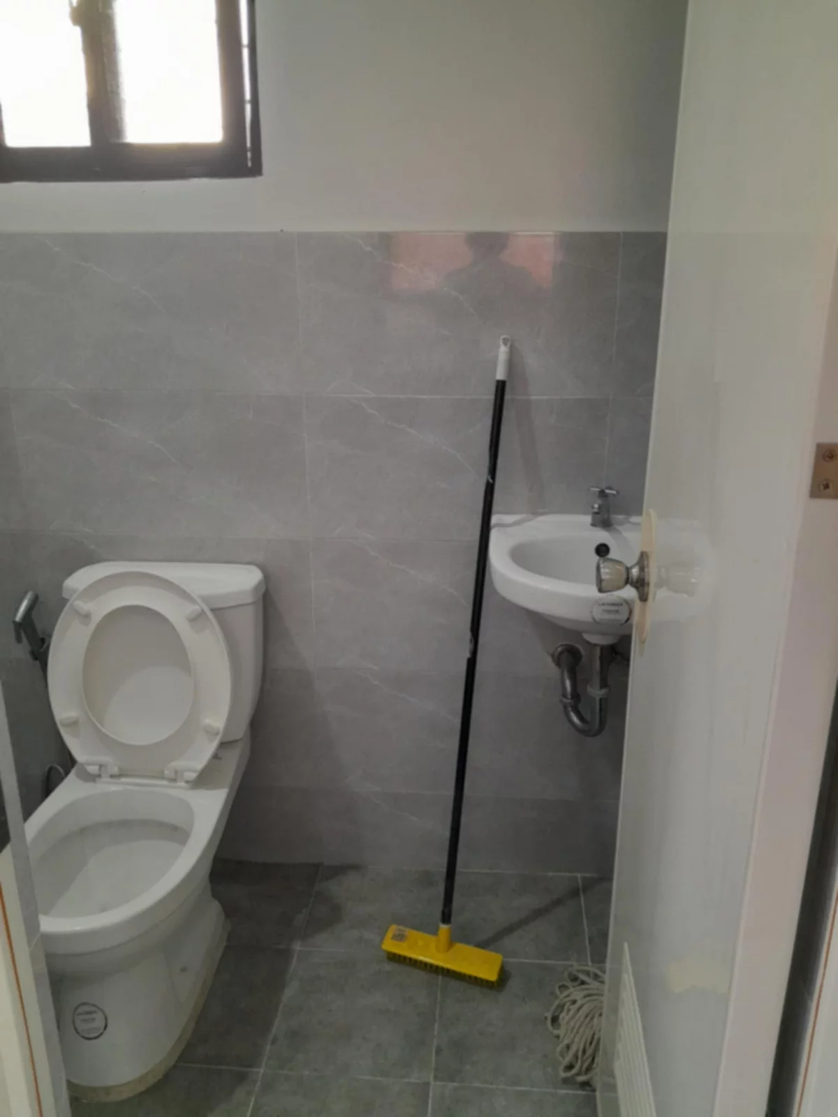 Studio Unit Apartment for Rent with Free parking — Apartment in Filomino Neri Street, Cagayan de Oro, Misamis Oriental — Photo 7