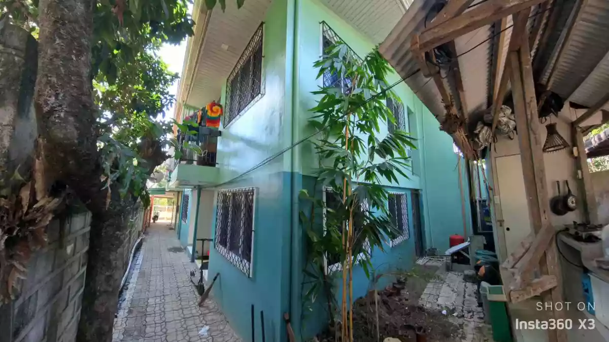 APARTMENT 3 DOORS RUSH FOR SALE — Apartment in Ormoc, Leyte, Philippines — Photo 3
