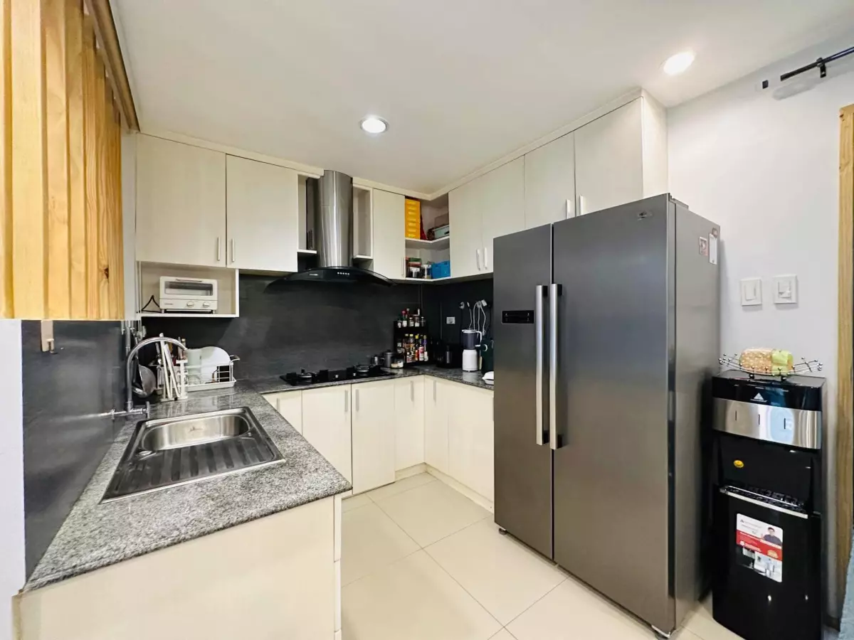 FULLY FURNISHED HOUSE FOR SALE — Townhouse in South Road, Tunghaan, Minglanilla — Photo 4