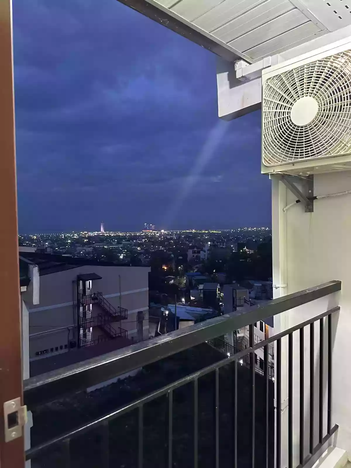 Open photo 11 of 14 — RUSH ASSUME: 2 BEDROOM CONDO UNIT WITH BALCONY