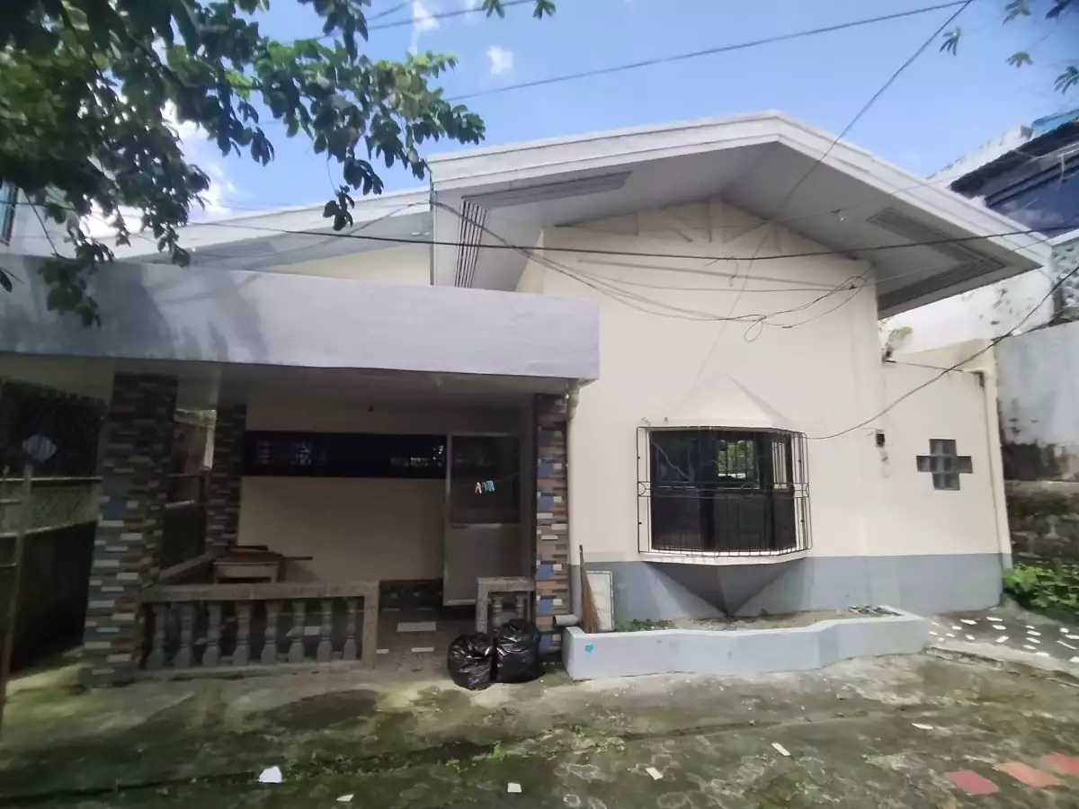 HOUSE & LOT (San Marcos, Camaligan, Camarines Sur) — House and Lot in Camaligan, Camarines Sur, Philippines — Photo 5