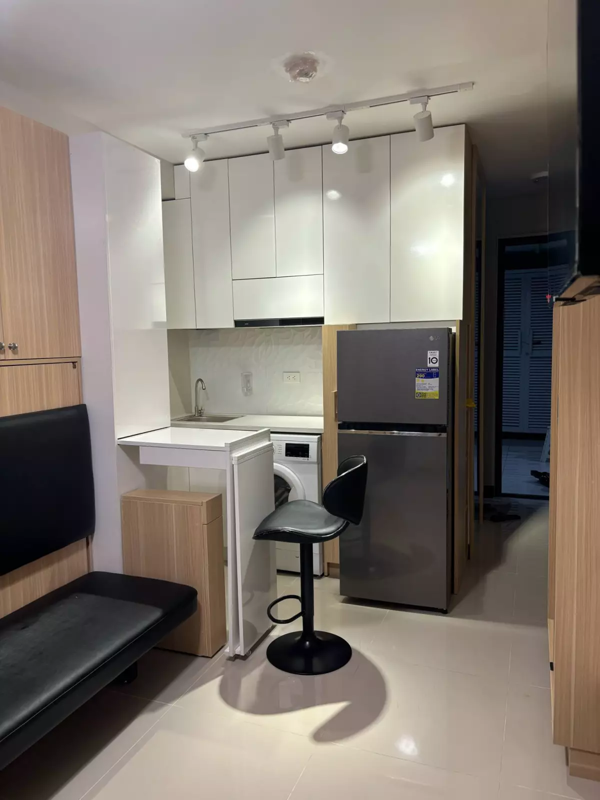 Studio Unit For Rent or For Assume – Fully Furnished! — Studio in Marigondon Beach Road, Lapu-Lapu City, Central Visayas — Photo 3