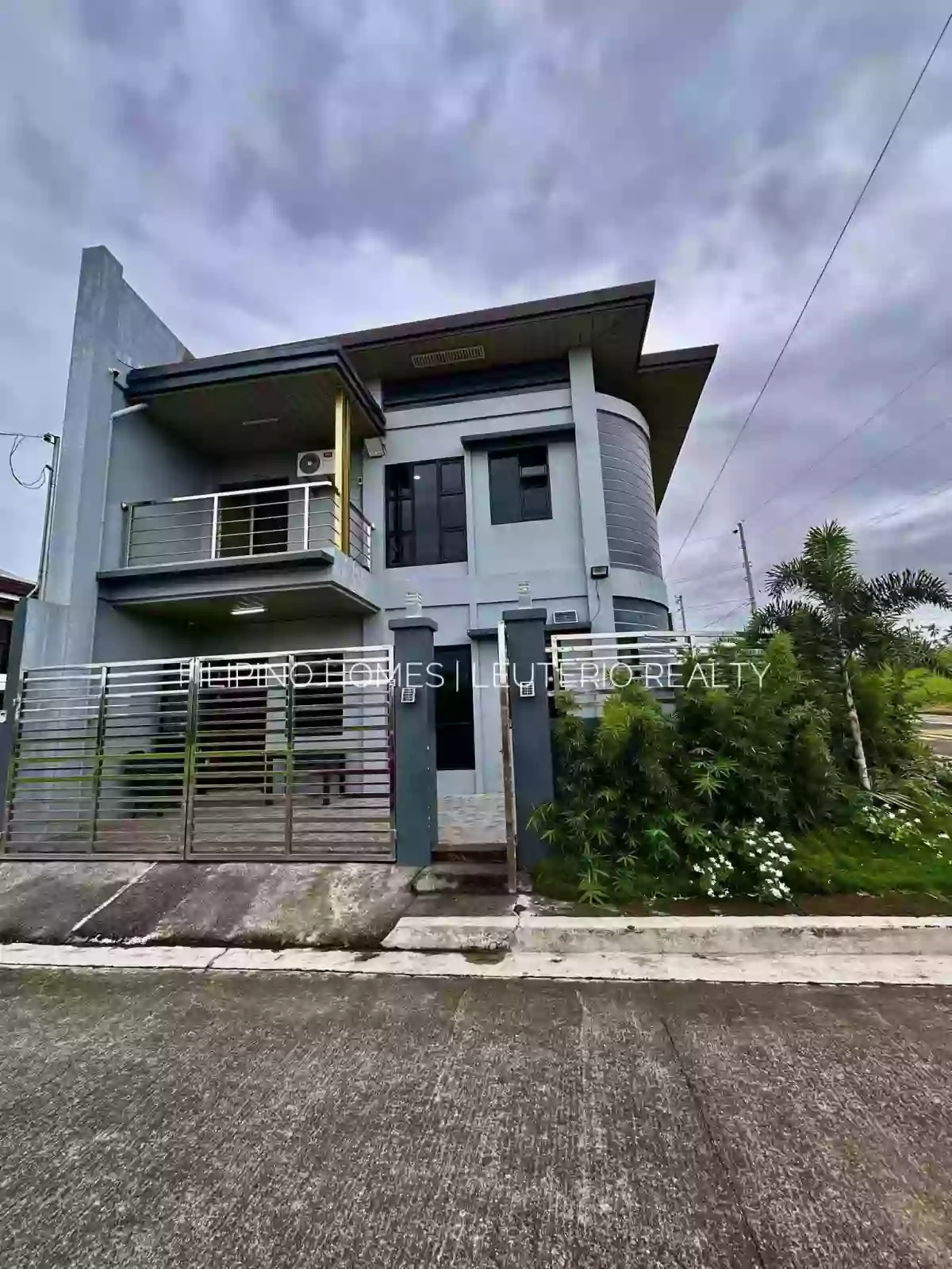Open photo 34 of 40 — House and Lot For Sale