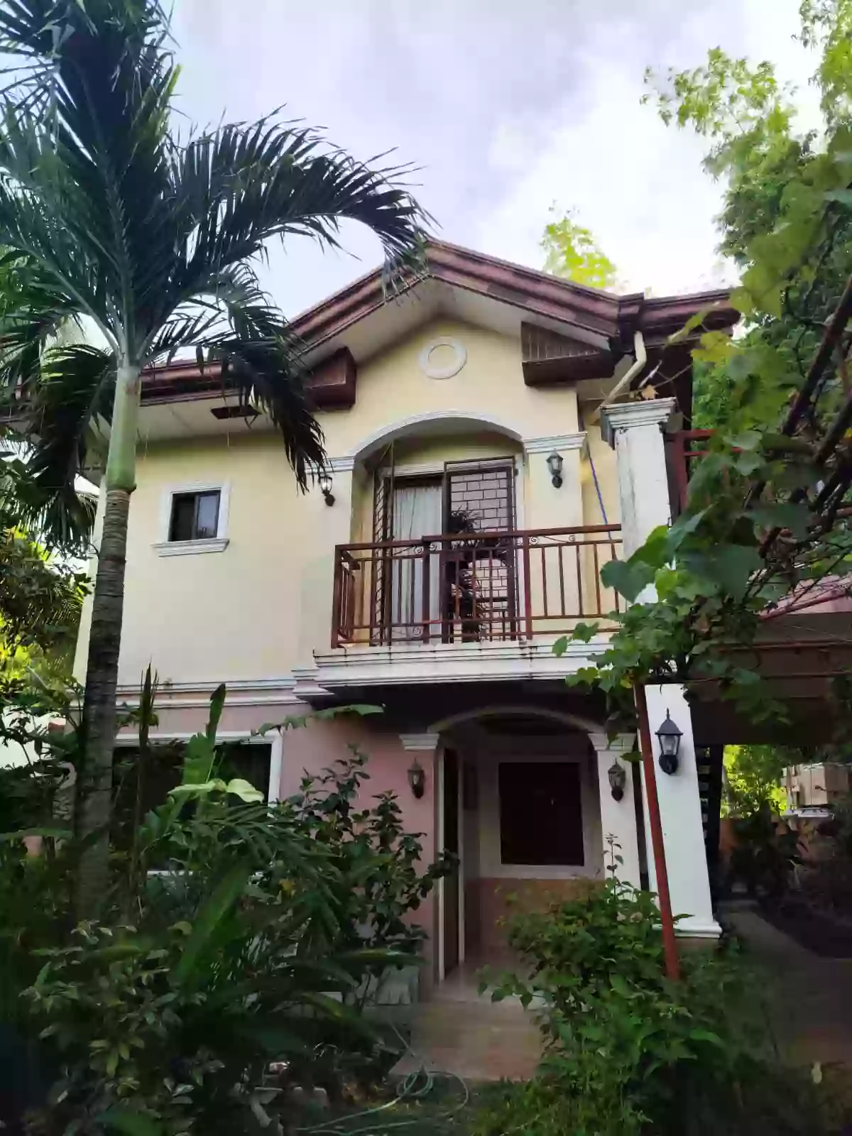 2- Storey Fully Furnished House and Lot For Sale — House and Lot in Dumaguete, Negros Oriental, Philippines — Photo 4