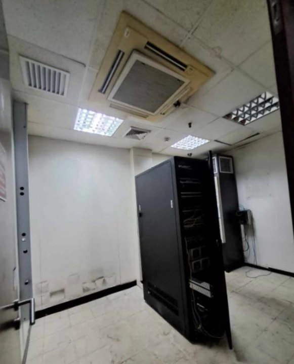 305 Sqm. Office Space In IT Park — Office in Cebu City, Cebu, Philippines — Photo 3