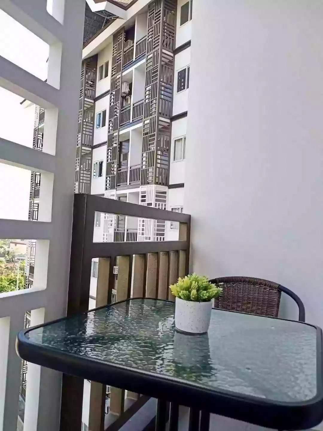 SACRIFICE SALE STUDIO WITH BALCONY IN ANTARA RESIDENCES — Studio in Talisay City, Cebu, Lawaan I — Photo 3