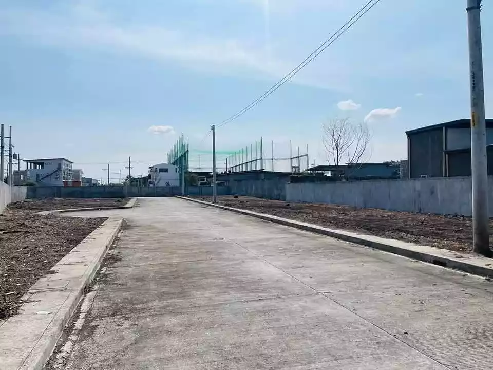 PRIME COMMERCIAL LOT FOR SALE READY FOR MINI SUBDIVISION/RESIDENTIAL PURPOSES OR WAREHOUSE — Commercial Lot in Tarlac, Philippines — Photo 3