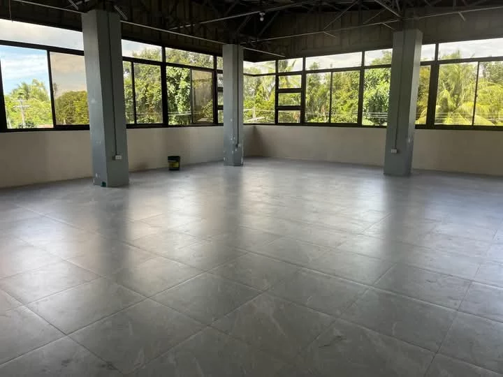 Commercial Spaces Bago City — Office in Mabini street, Poblacion, Bago City — Photo 6