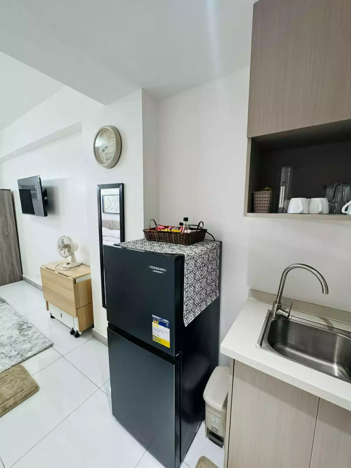Fully furnished studio unit at ARC Tower — Studio in V Rama Avenue, Cebu City, Cebu — Photo 6