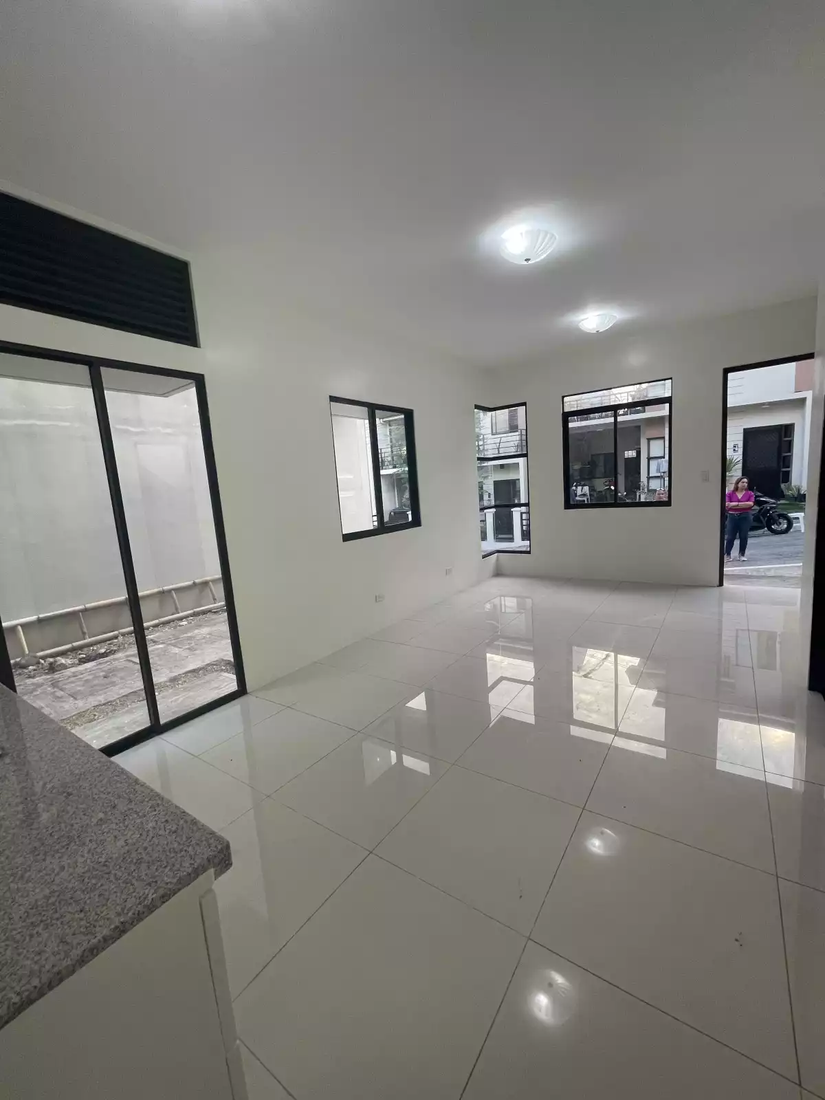 Be the first occupant of this rfo 4BR H&L in Concolacion Cebu — House and Lot in R. Montecillo Street, Liloan, Cebu — Photo 4