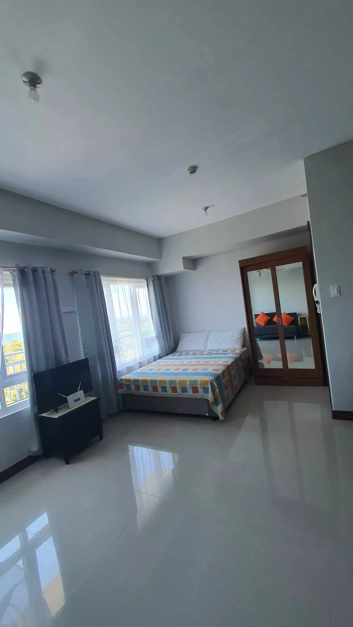 Amisa Studio with balcony — Studio in Punta Engaño Road, Lapu-Lapu City, Cebu — Photo 6