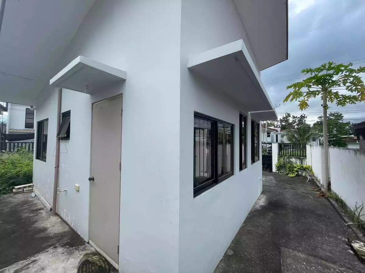 HOUSE AND LOT AT COGON POBLACION, LILOAN CEBU — House and Lot in Liloan, Cebu, Philippines — Photo 7