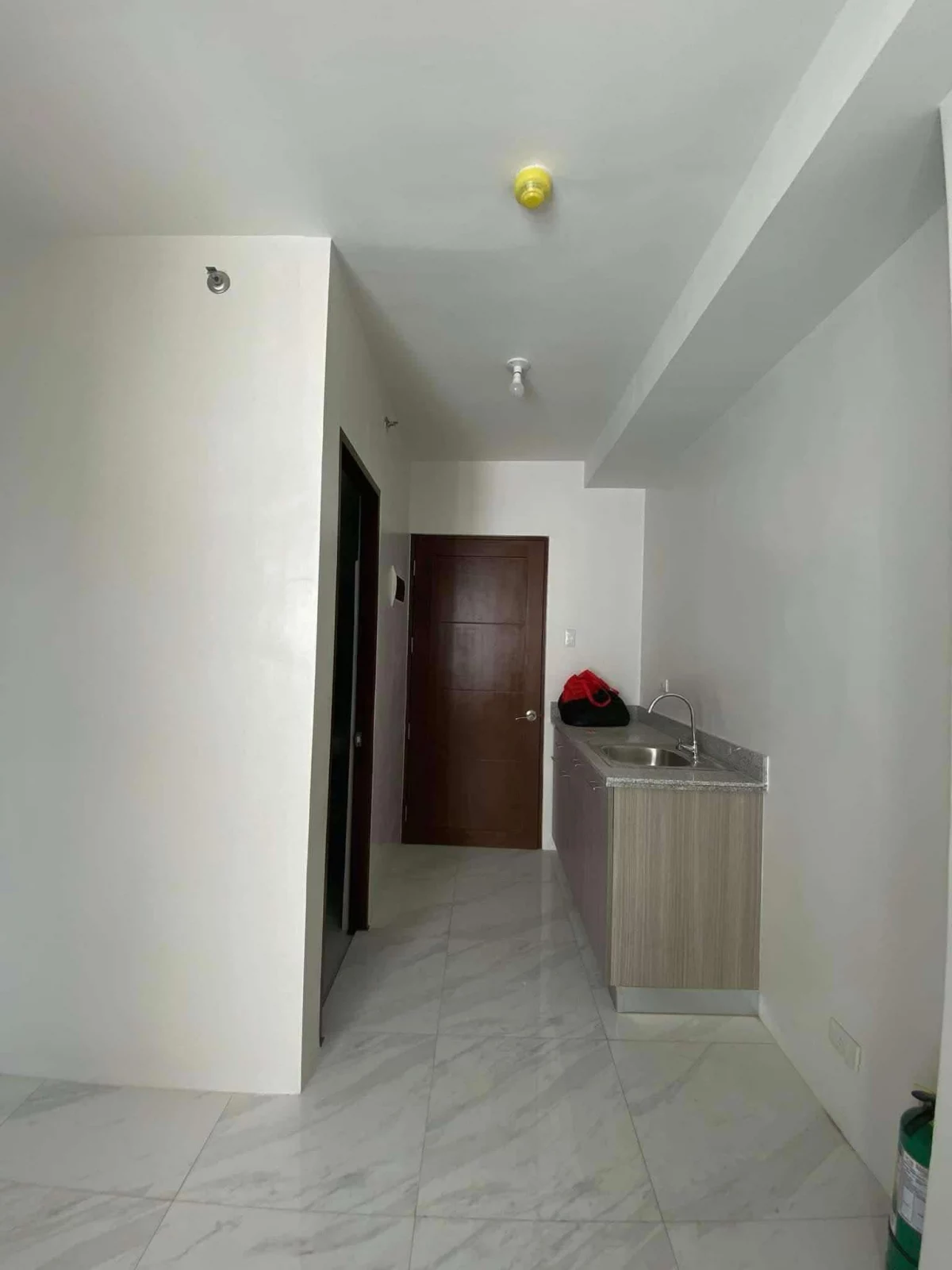 For Assume Brand new Studio facing Amenities with Parking space — Studio in Cebu City, Cebu — Photo 2