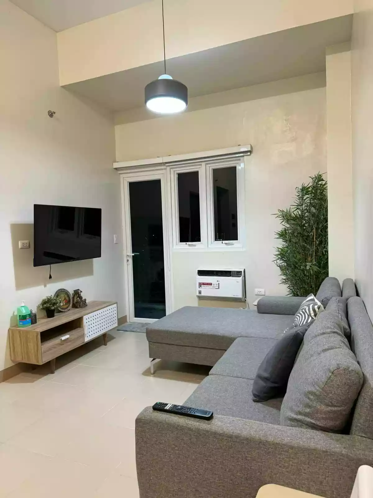 1 BR Penthouse with Balcony For Sale — Penthouse in Iloilo City — Photo 5