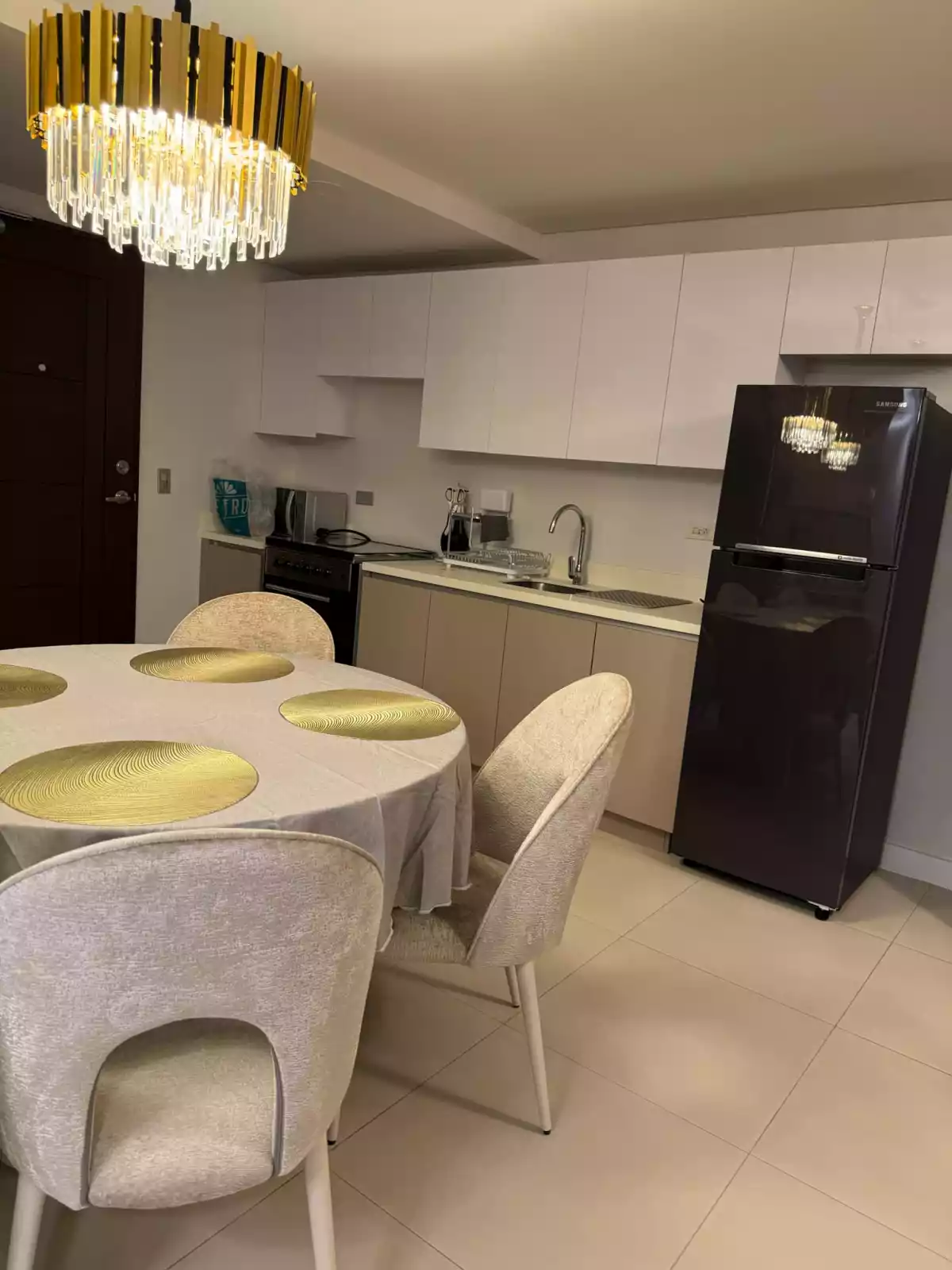Open photo 14 of 20 — 3 BEDROOMS FOR SALE/RENT AT 38TH PARK