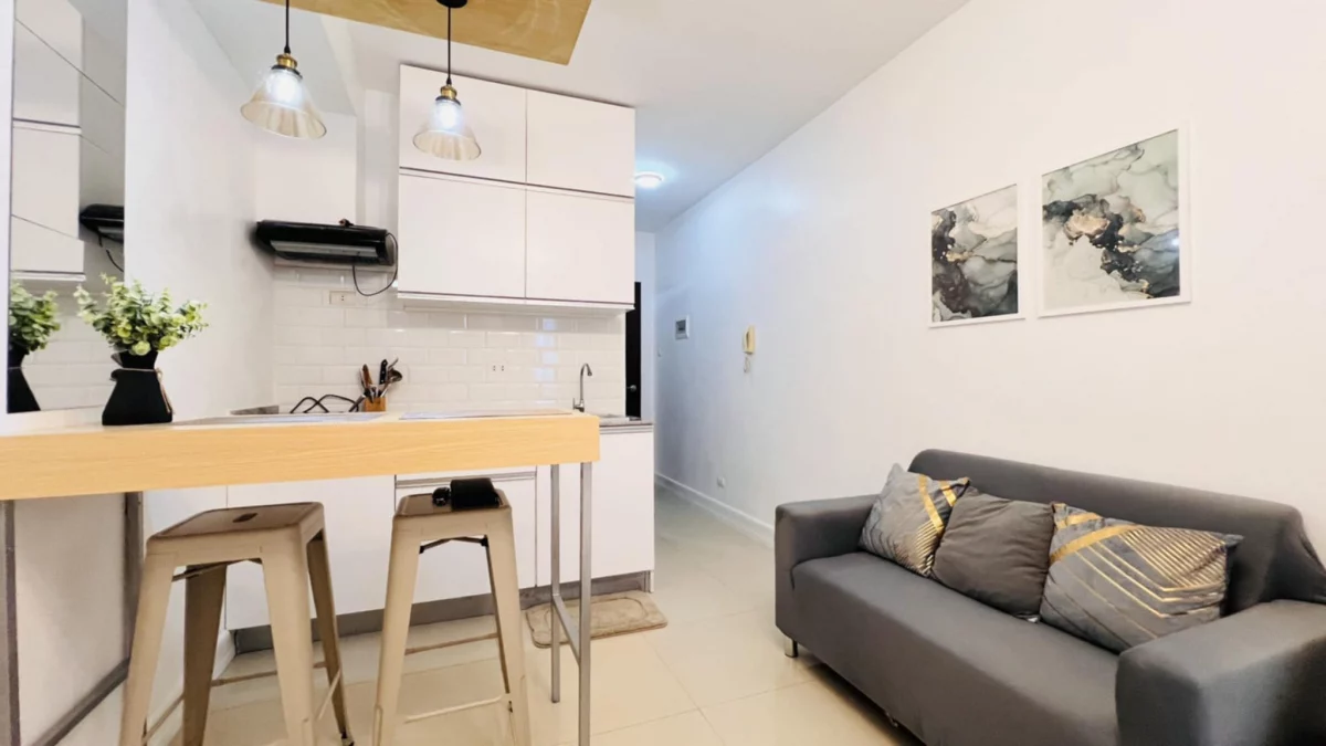 Grand Residences Studio Unit in East Tower A near Cebu IT Park for sale — Studio in Banilad and Pres. Roxas Street, Ayala Access Road, Mabolo — Photo 3