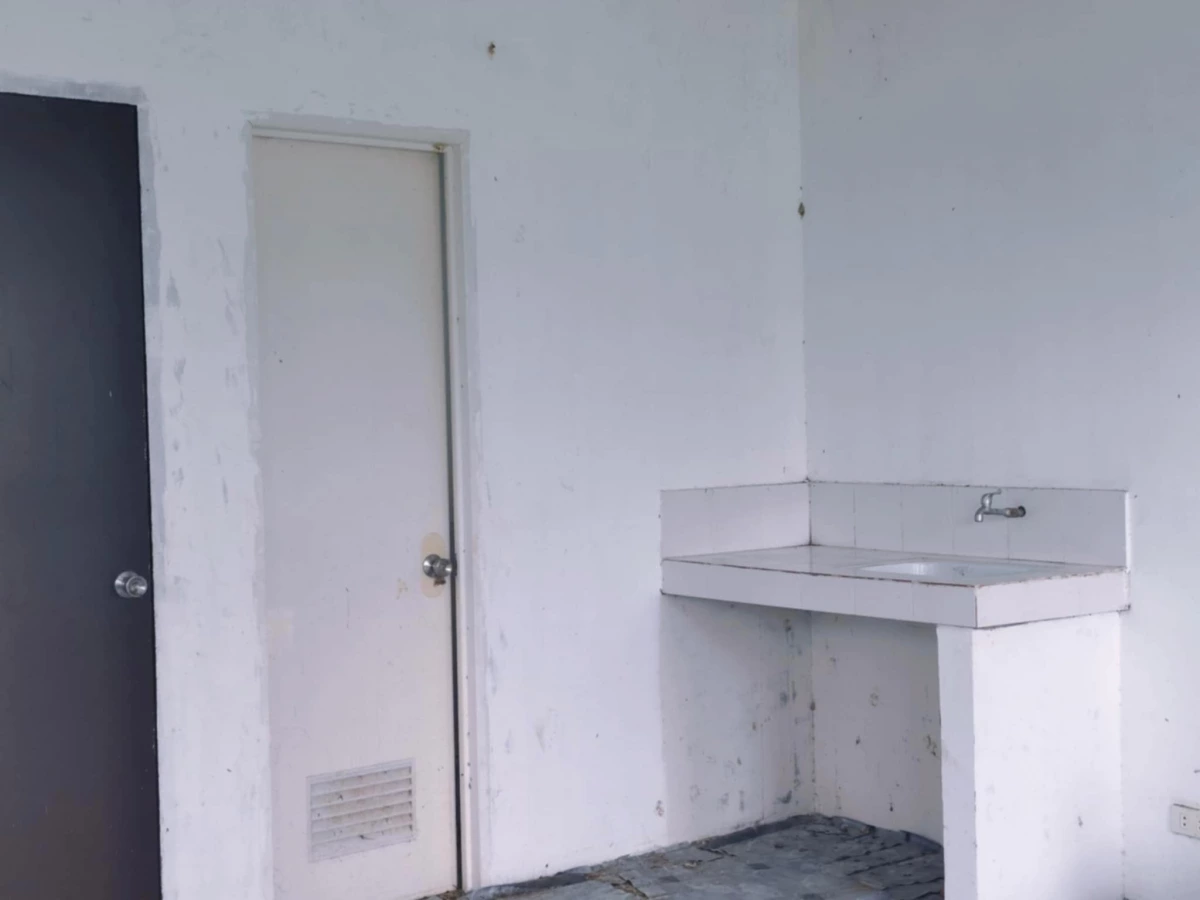 House and lot Clean title — House and Lot in Alabel, Sarangani, Philippines — Photo 4