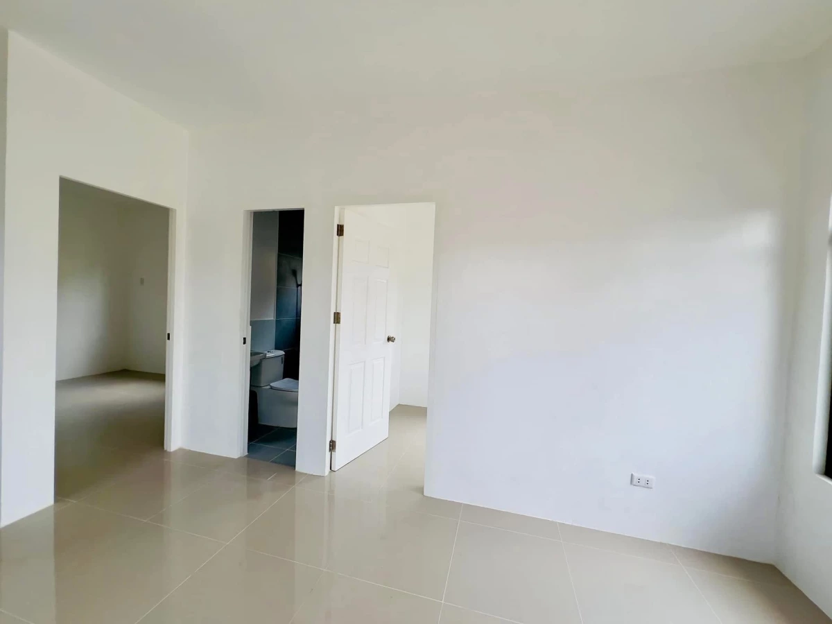 For Assume — House and Lot in Bacolod, Negros Occidental, Philippines — Photo 2