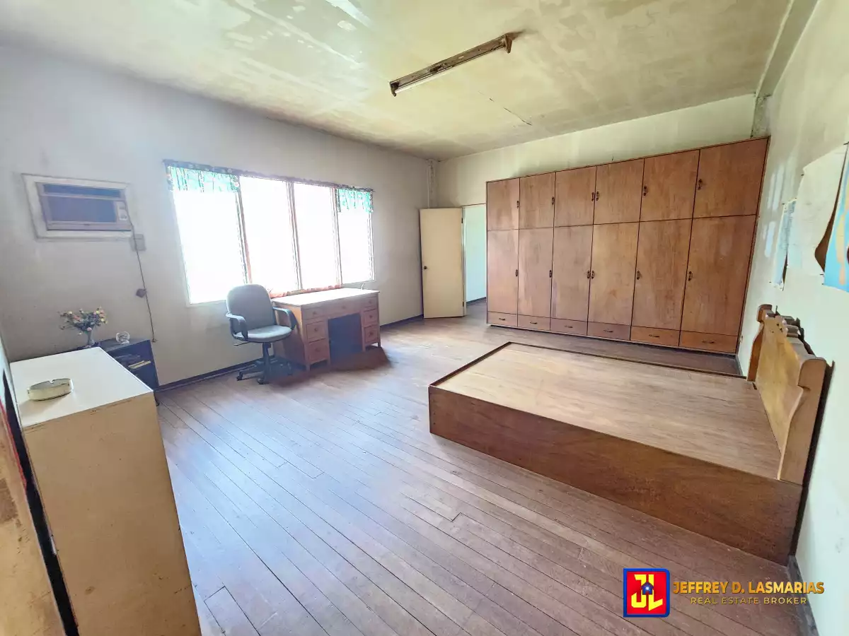 Rush Sale Amazing House in Calindagan, Dumaguete [available] — House and Lot in Dumaguete City, Negros Oriental, Philippines — Photo 2