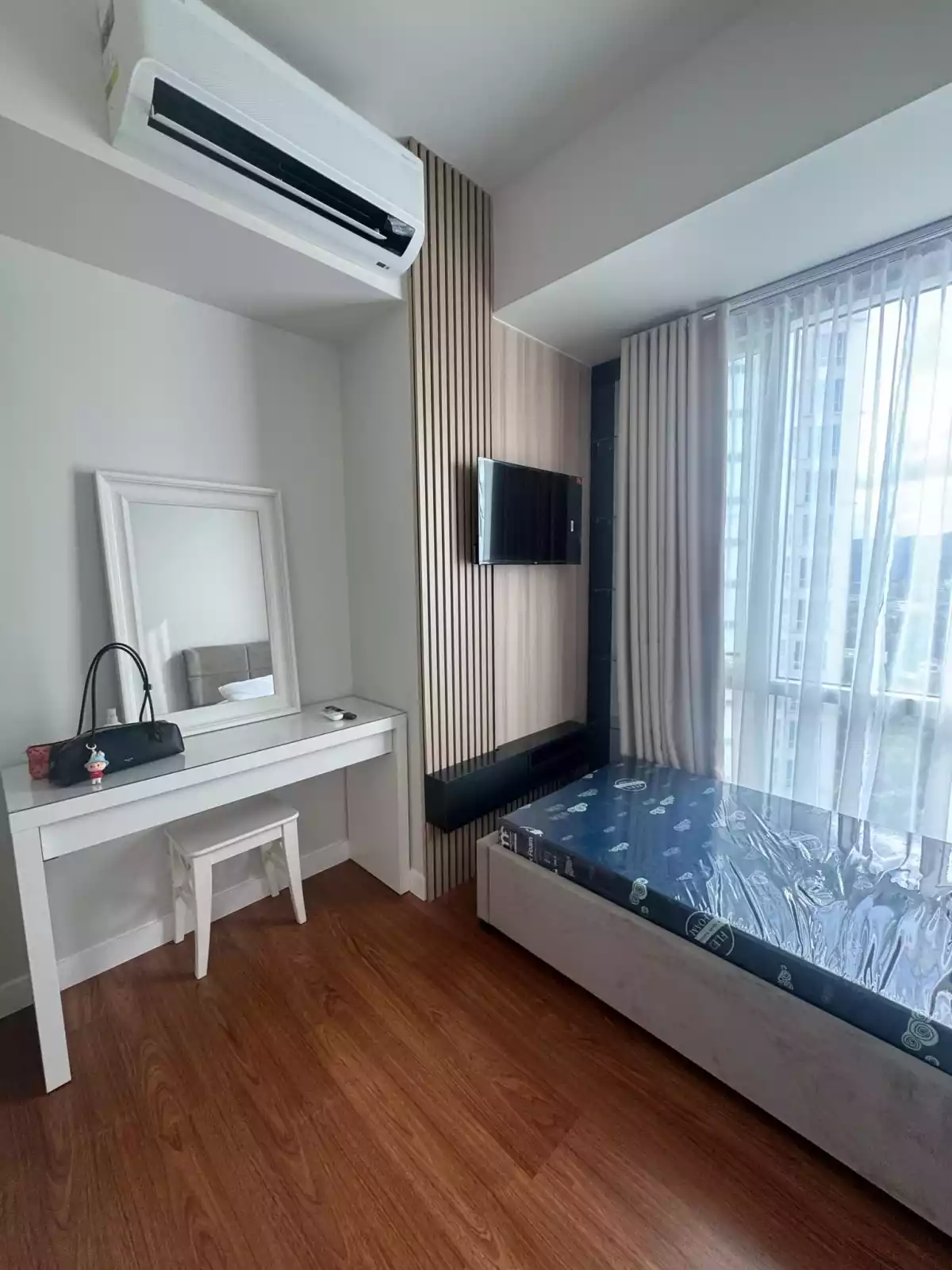 Open photo 27 of 29 — FURNISHED 1 BEDROOM WITH BALCONY FOR RENT in Marco Polo Residences