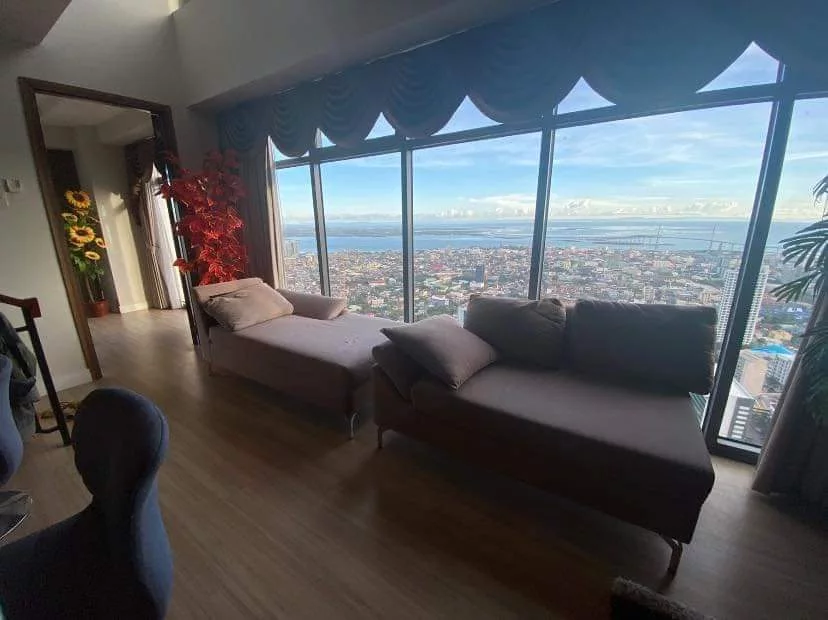 Open photo 11 of 14 — Super rush sale a million dollar view penthouse in Horizon 101