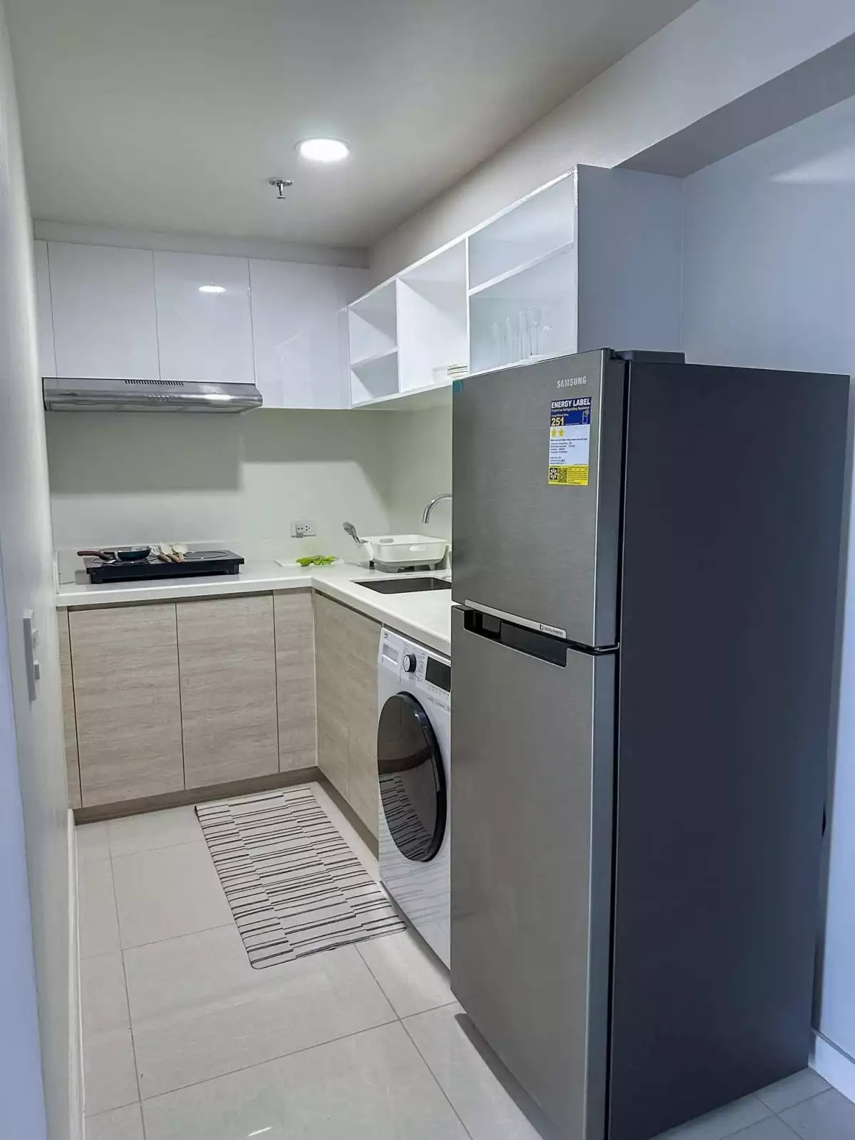 2 BEDROOMS FOR RENT (Fully Furnished)- Mandani Bay — 2 Bedrooms in F.E. Zuellig Avenue, Mandaue City, Philippines — Photo 7