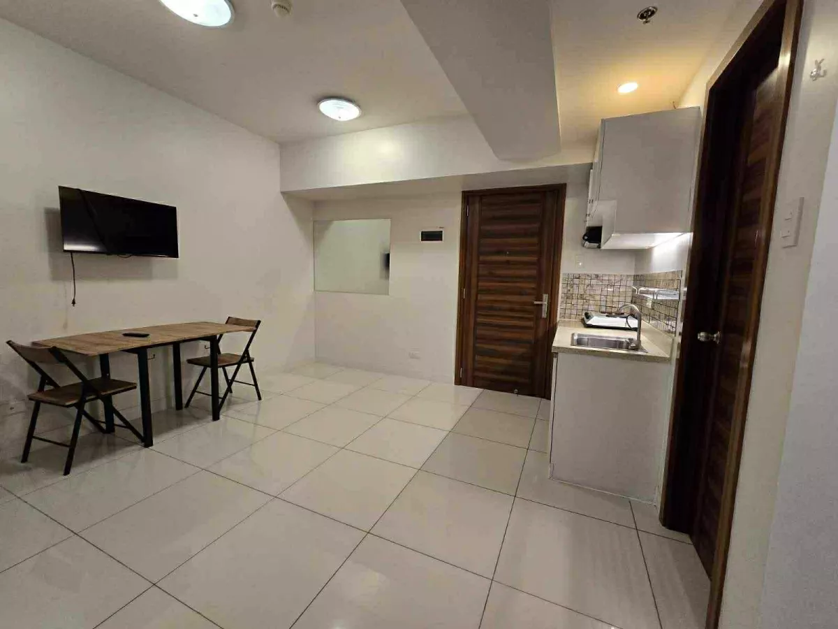 Semi furnished studio — Studio in General Maxilom Avenue, Cebu City, Central Visayas — Photo 2