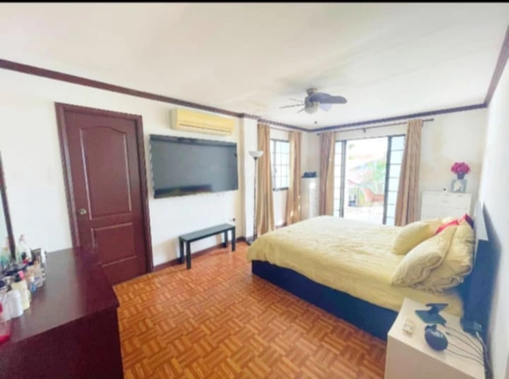 Single attached house — House and Lot in Lapu-Lapu City, Cebu, Philippines — Photo 3