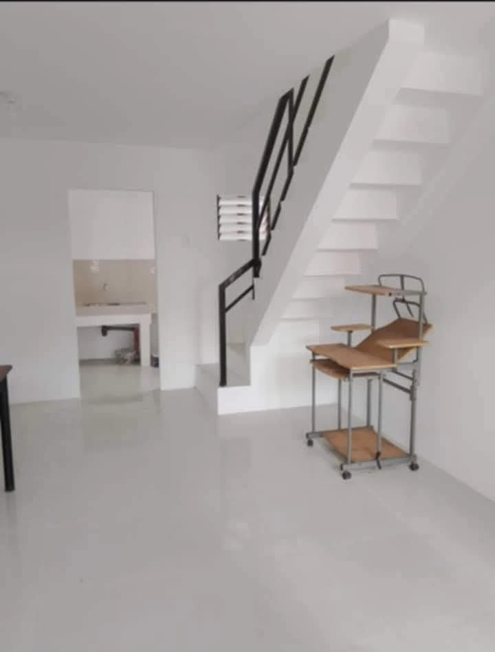 House and Lot for at Grandvale 3